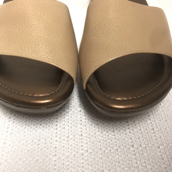 Talbots Ophelia 5 Slide On Sandals in Bamboo Pebbled Leather - Picture 5 of 10